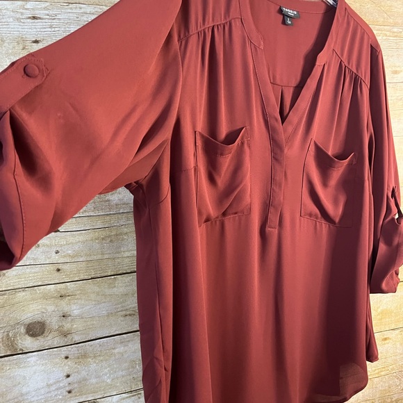 Torrid Harper Style Brick Red Roll Tab 3/4 Sleeve Pullover Blouse Plus Size 2X - Picture 5 of 6